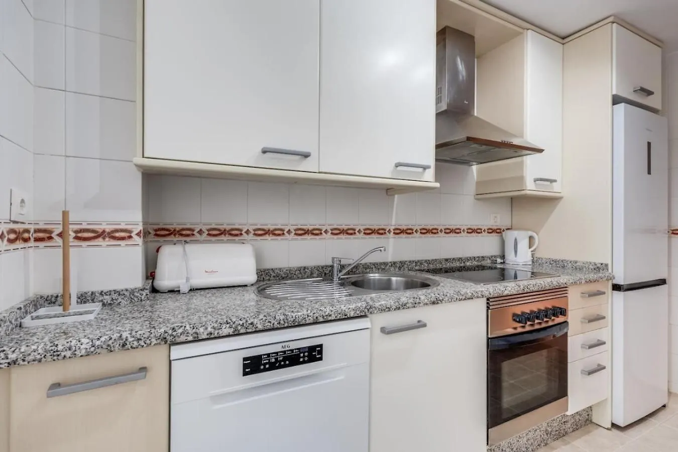 شقة Casares Del Sol - Roof Terrace With Amazing View 0*,