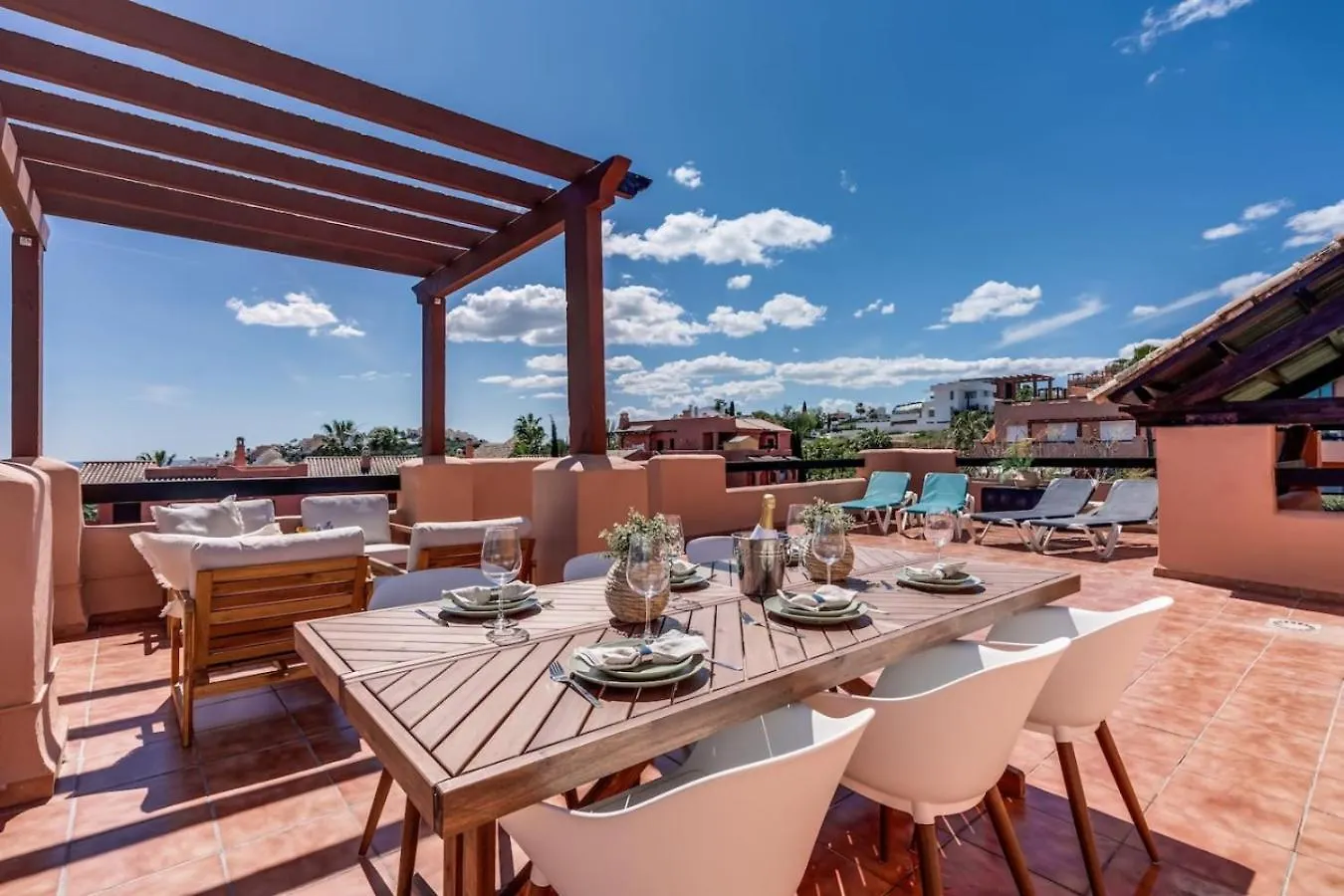 شقة Casares Del Sol - Roof Terrace With Amazing View