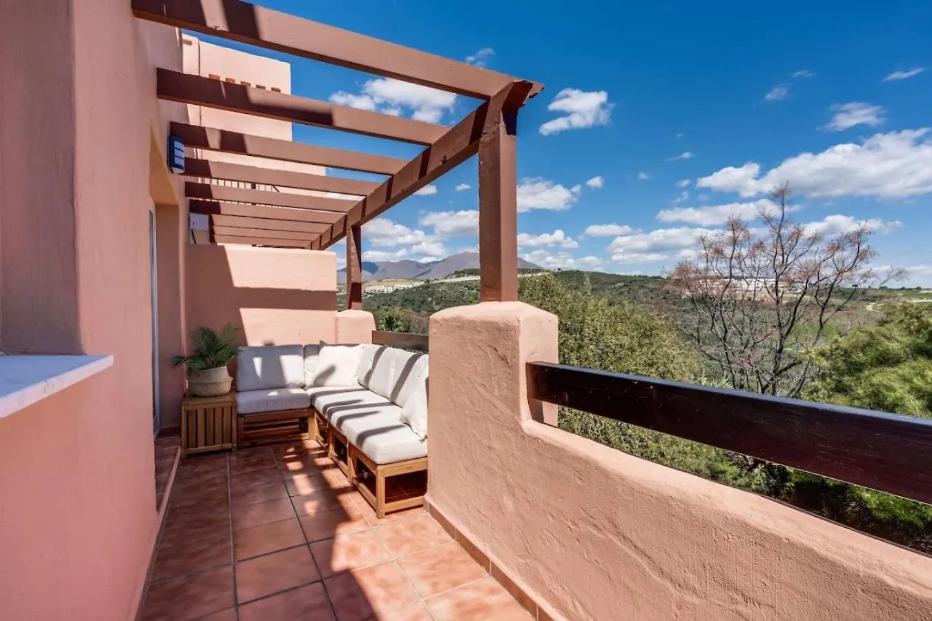 شقة Casares Del Sol - Roof Terrace With Amazing View
